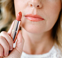 Load image into Gallery viewer, Pure Anada Natural Lavish Lipstick