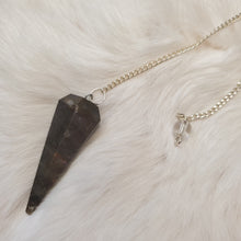 Load image into Gallery viewer, Crystal Pendulums