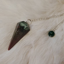 Load image into Gallery viewer, Crystal Pendulums